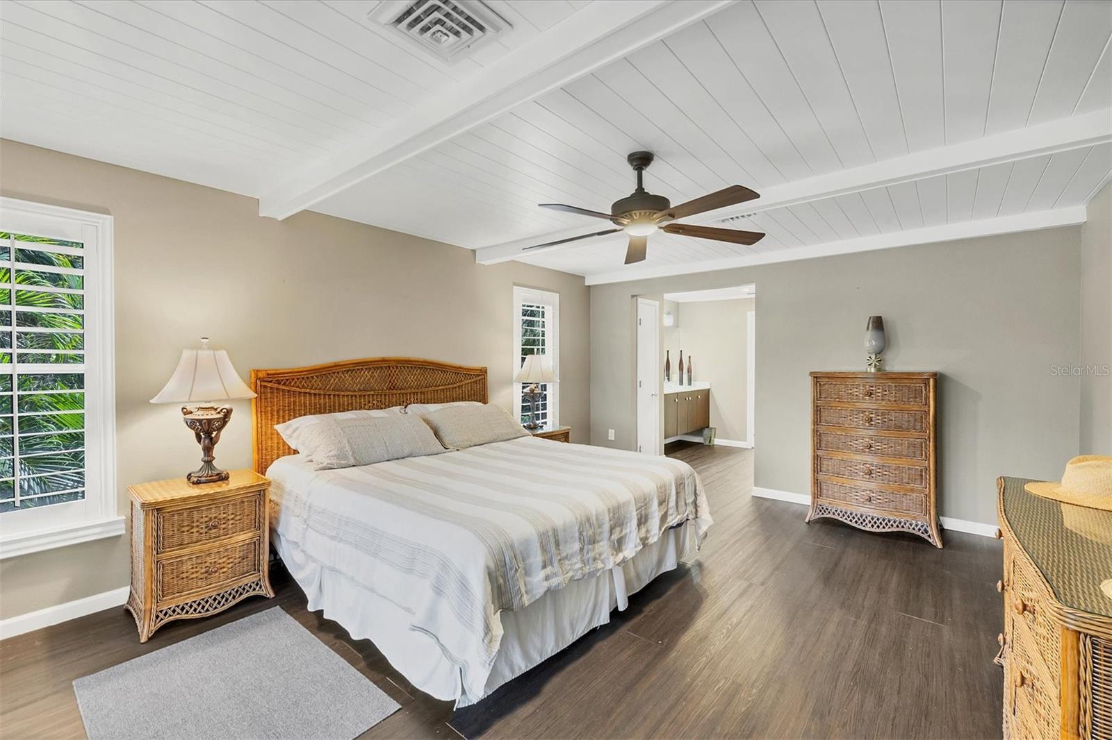 Image 12 of 32 For 7505 Manasota Key Rd