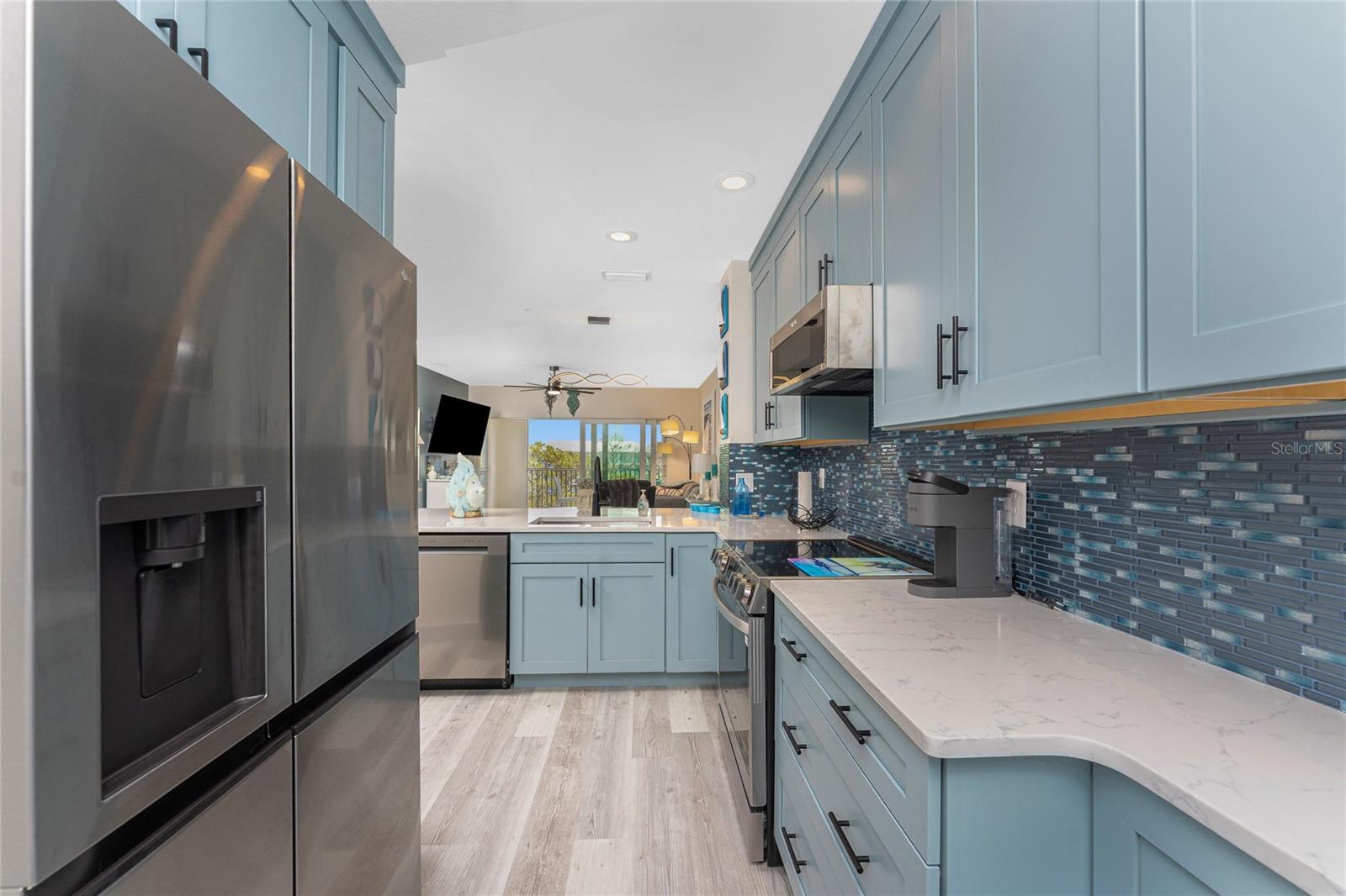 Image 11 of 55 For 8405 Placida Road 406