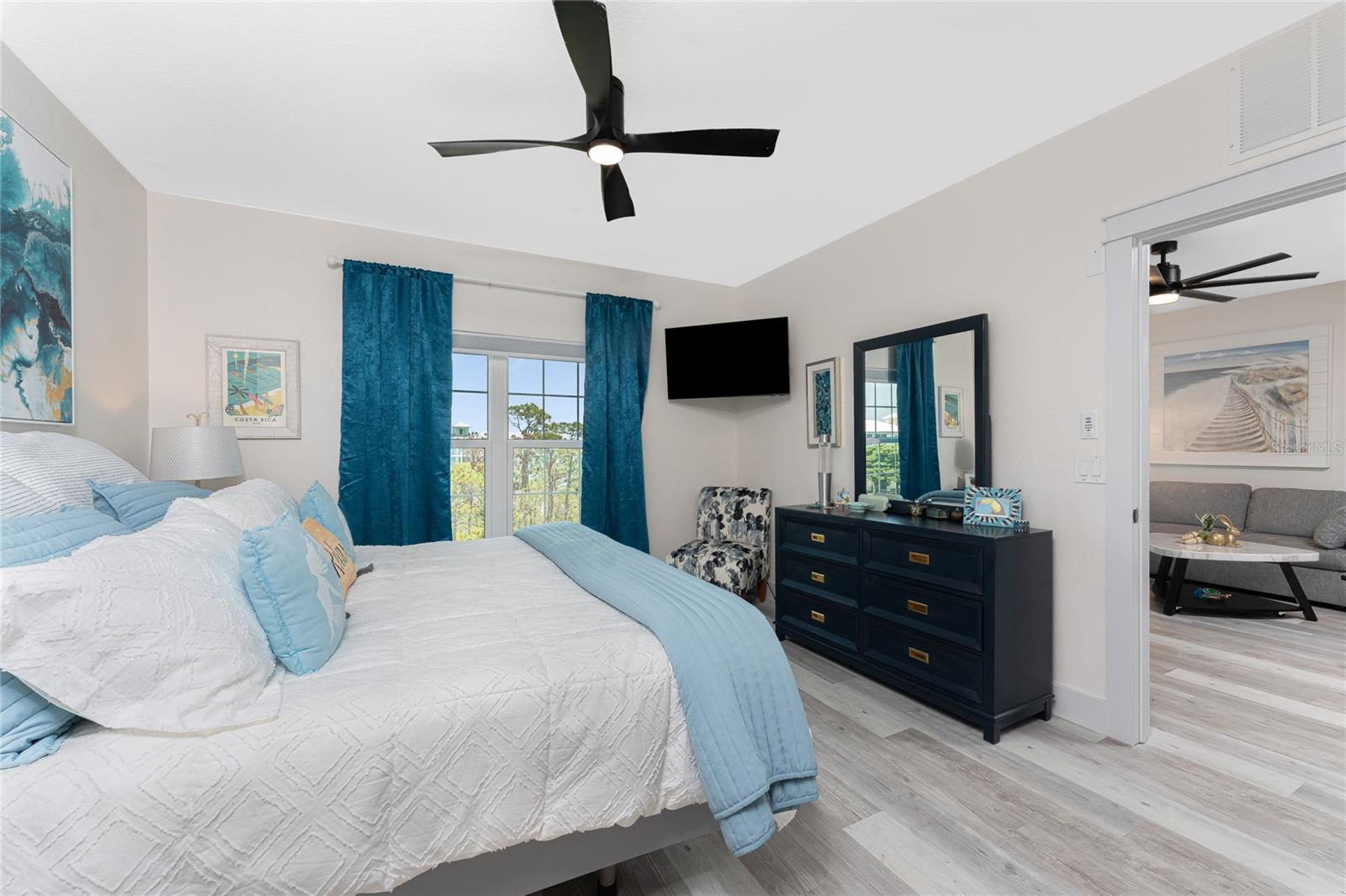 Image 26 of 55 For 8405 Placida Road 406