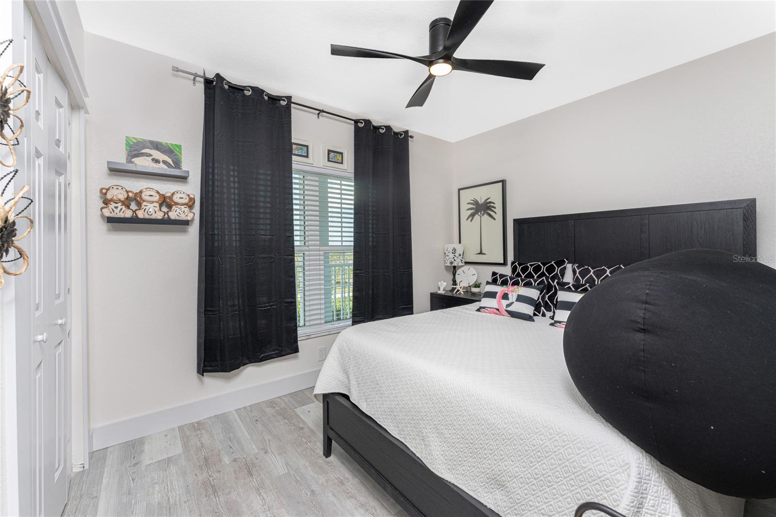 Image 31 of 55 For 8405 Placida Road 406