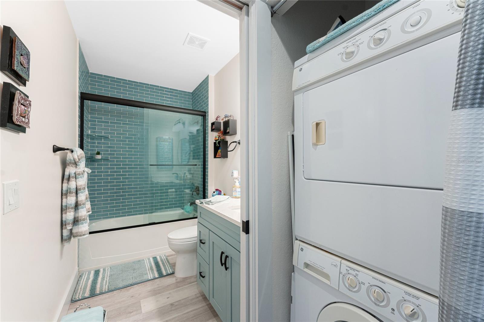 Image 37 of 55 For 8405 Placida Road 406