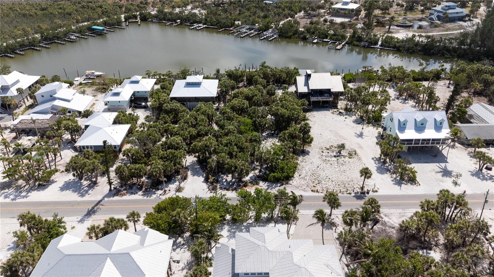 Image 7 of 11 For 490 Gulf Boulevard