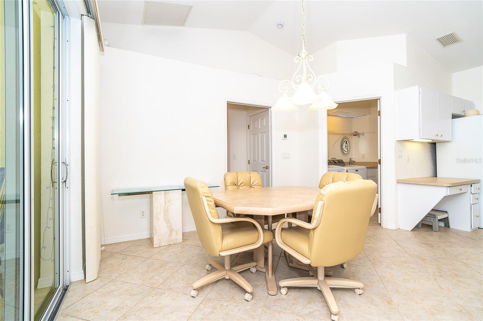 Image 10 of 42 For 6158 Cavan Street