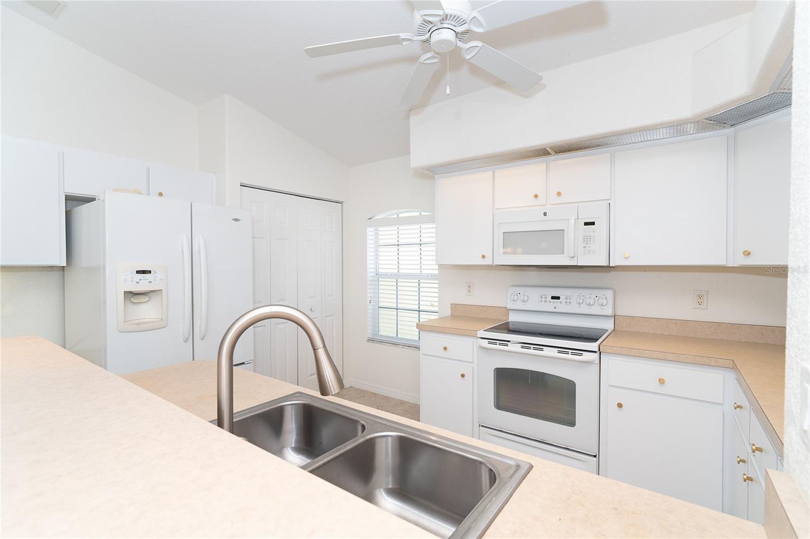 Image 24 of 42 For 6158 Cavan Street