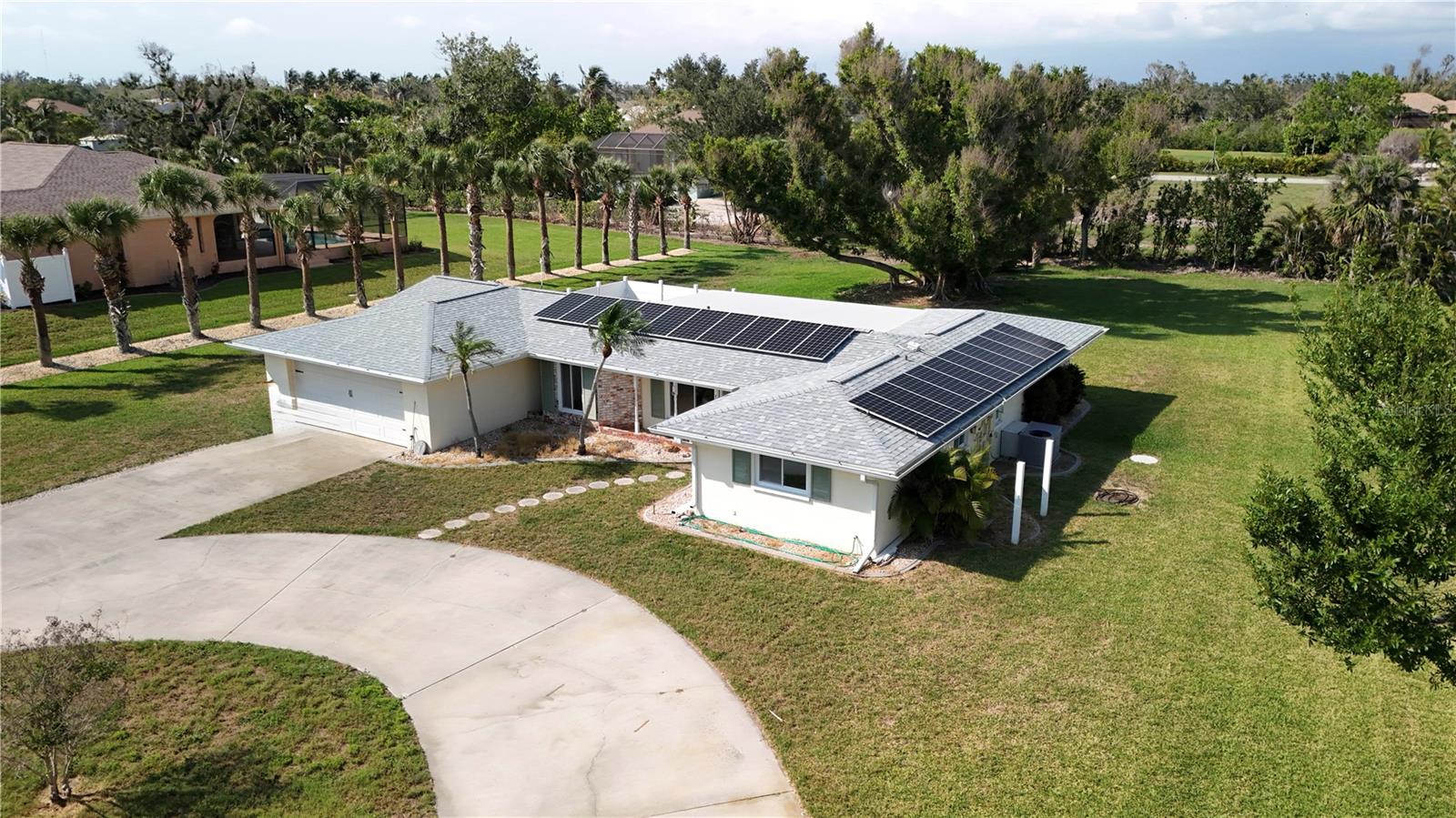 Image 2 of 20 For 310 Green Dolphin Drive