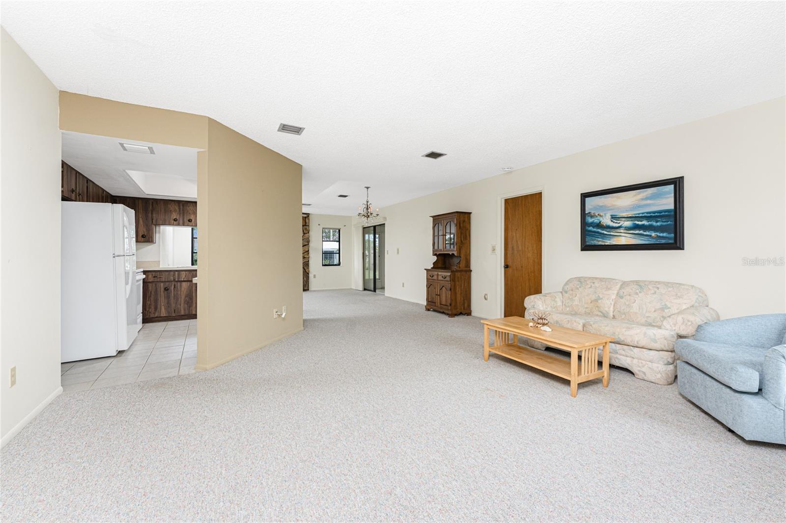 Image 12 of 53 For 1337 Le Pera Road
