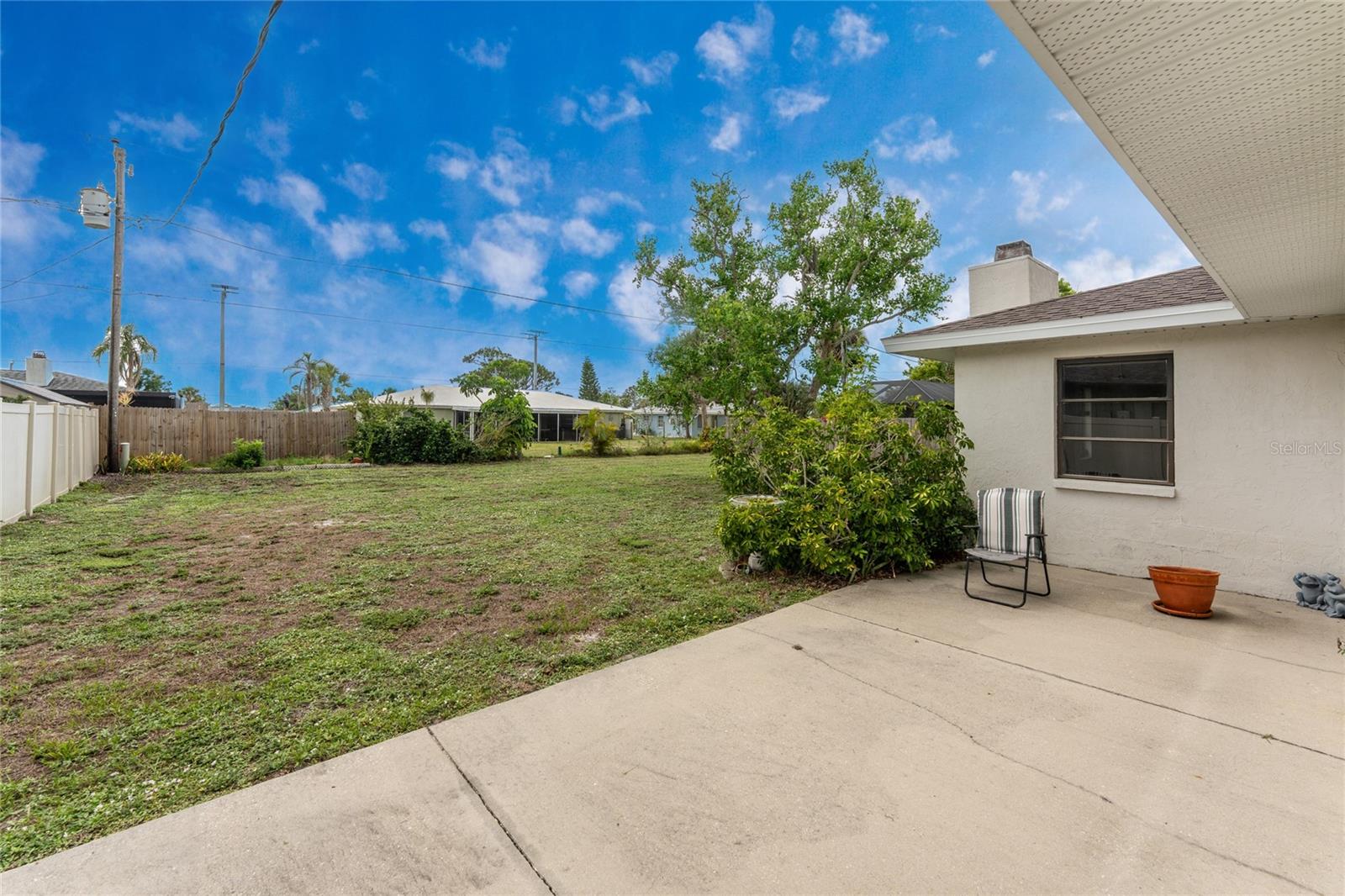 Image 43 of 53 For 1337 Le Pera Road