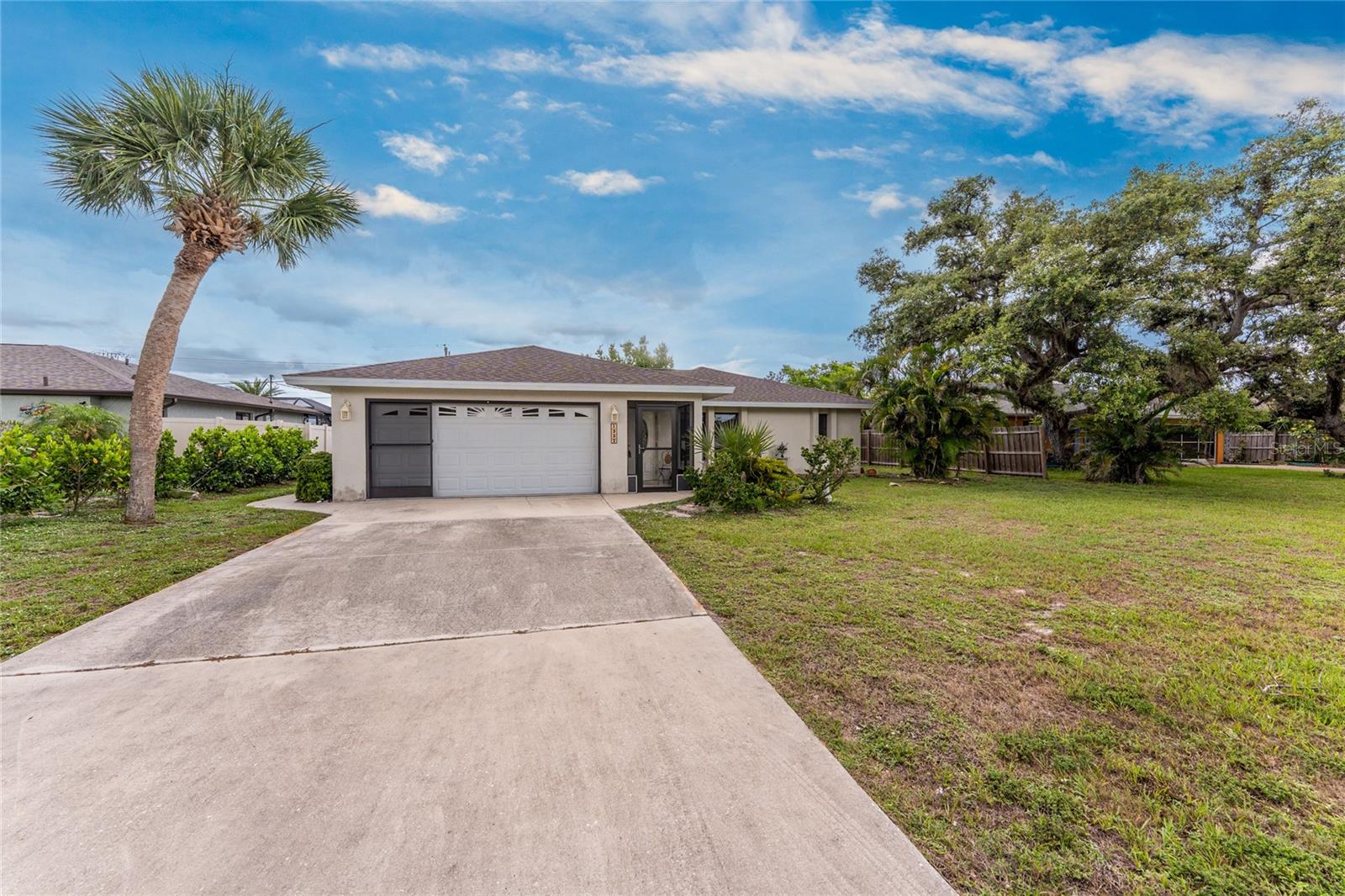 Image 46 of 53 For 1337 Le Pera Road