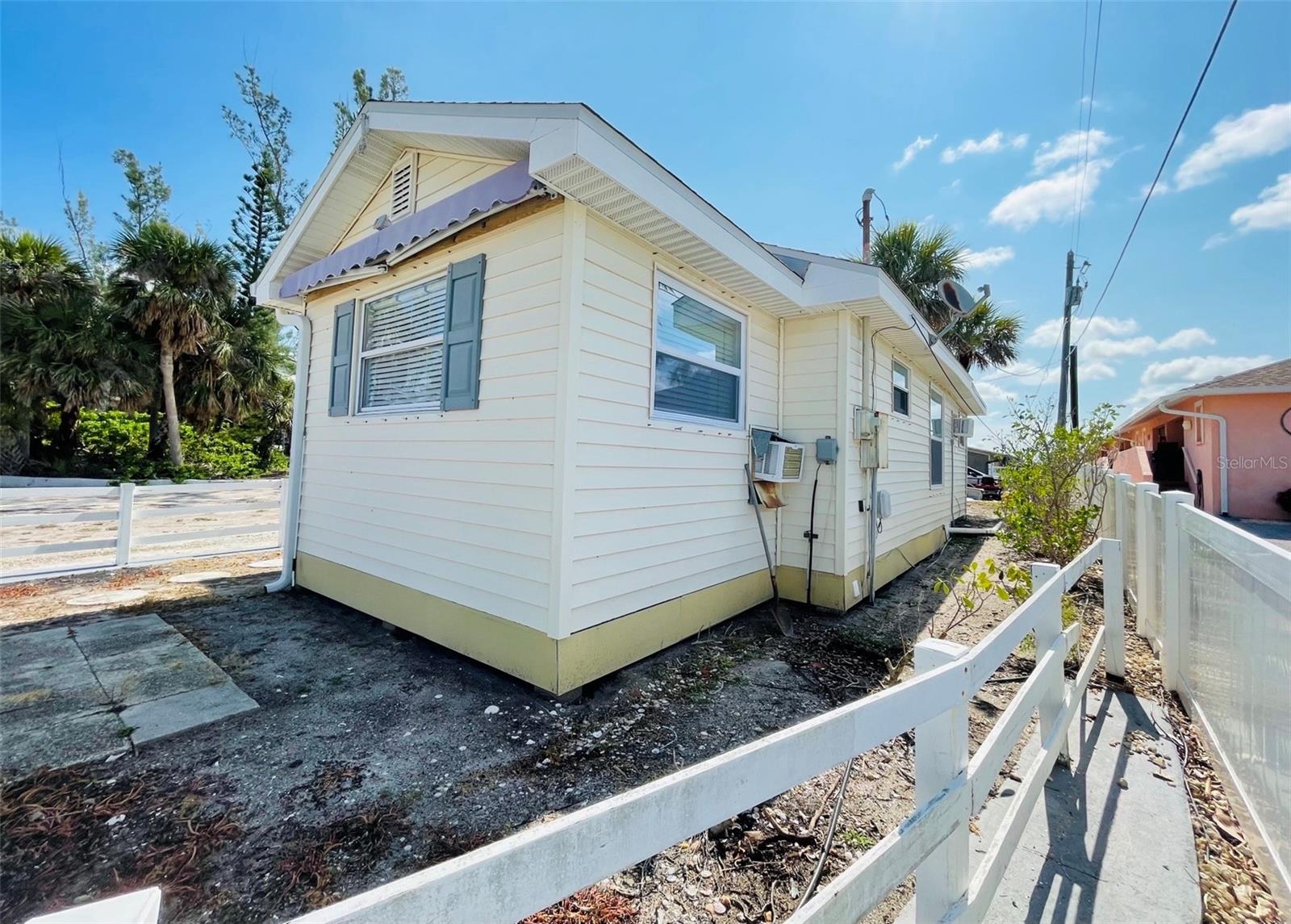 Image 10 of 12 For 2645 Beach Road 3