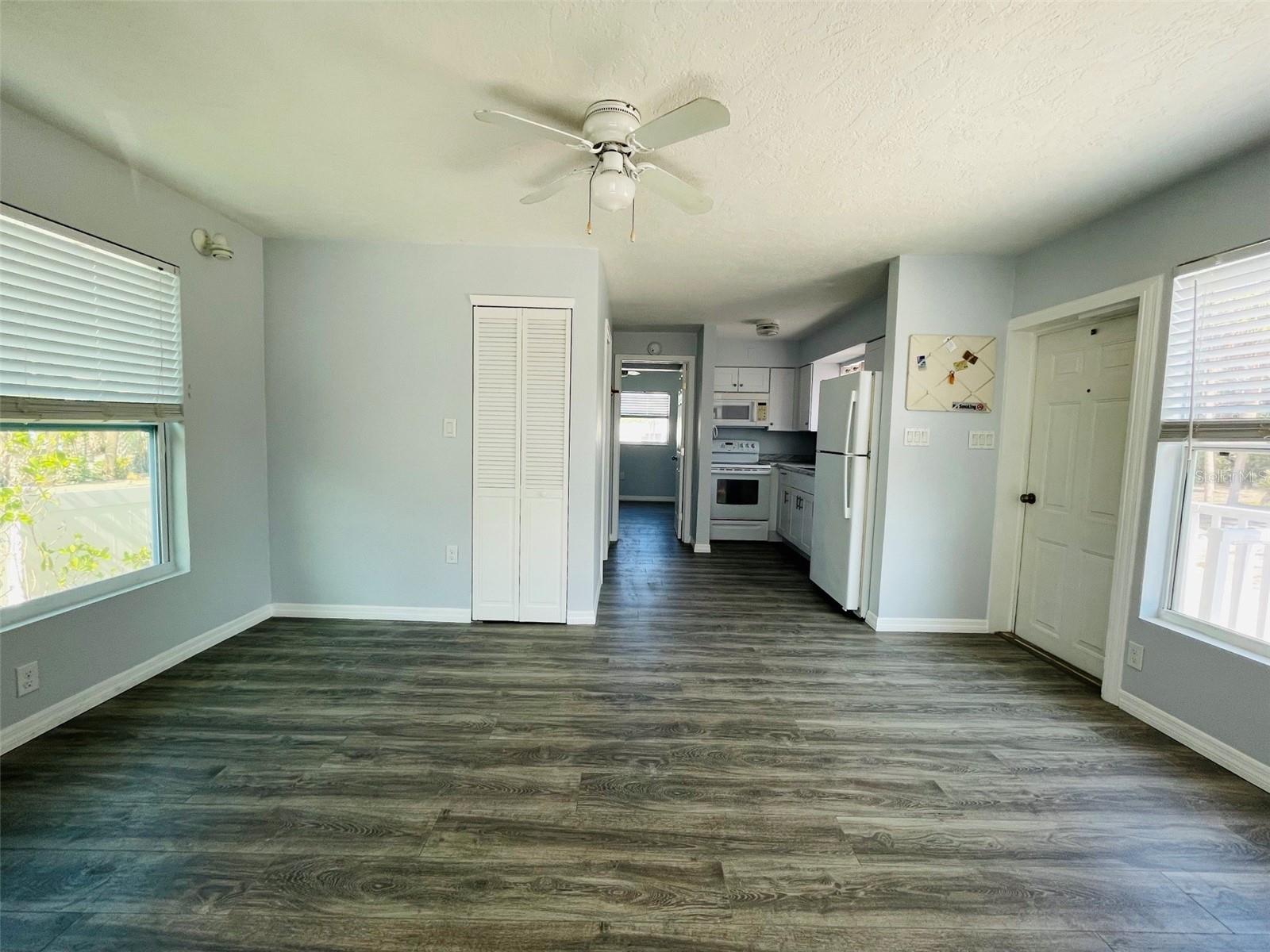 Image 3 of 12 For 2645 Beach Road 3