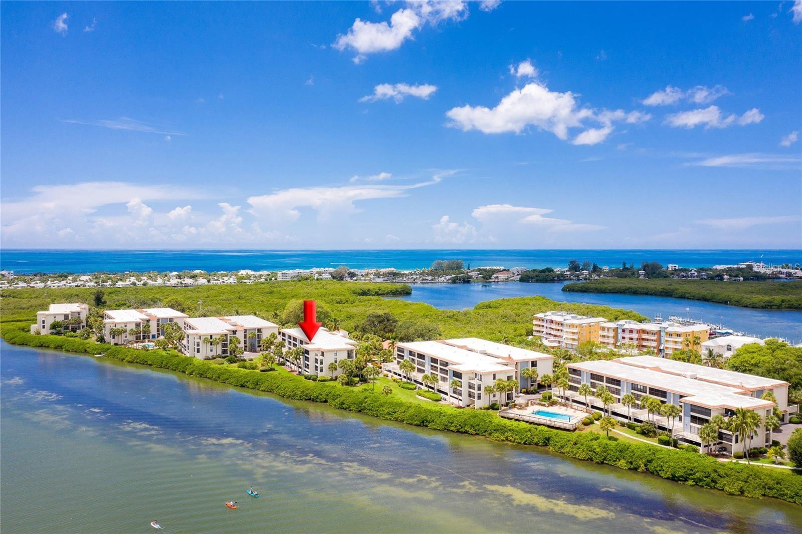 Image 37 of 42 For 1591 Beach Road 402