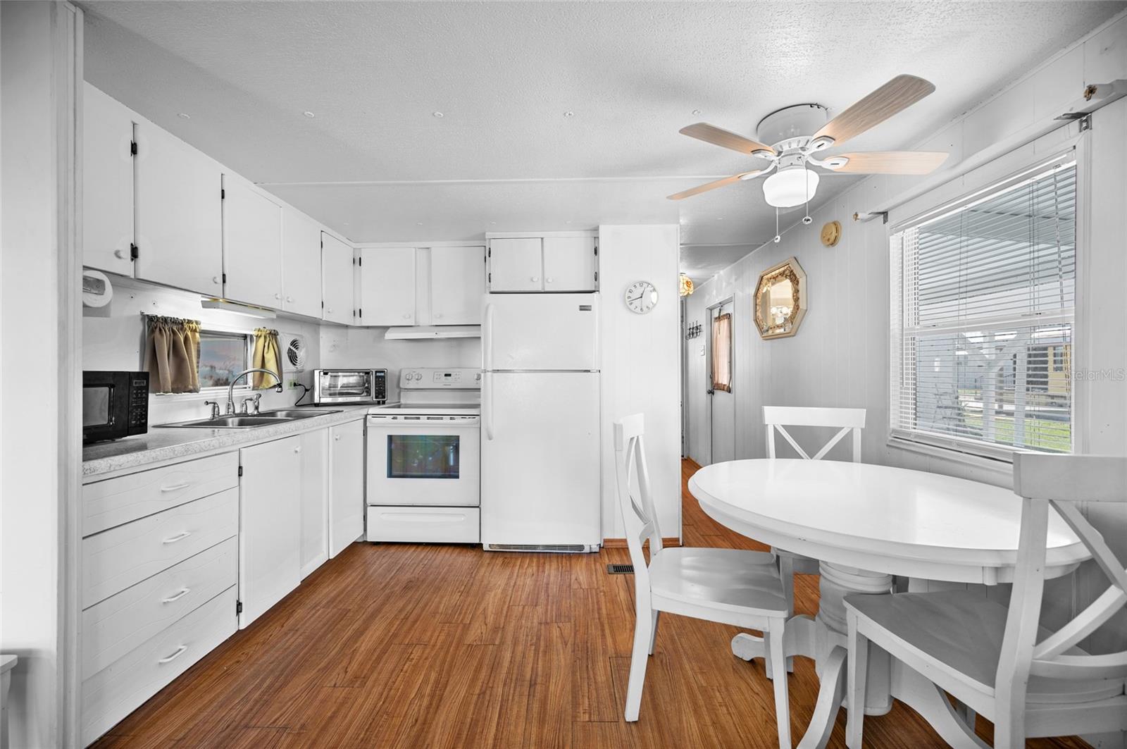 Image 10 of 32 For 1800 Englewood Road 155