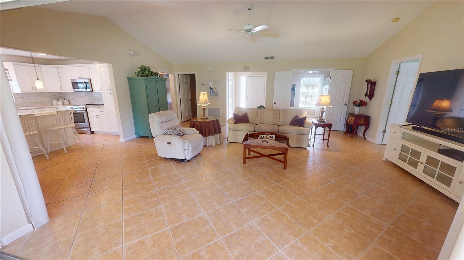 Image 10 of 40 For 399 Blue Springs Court 203