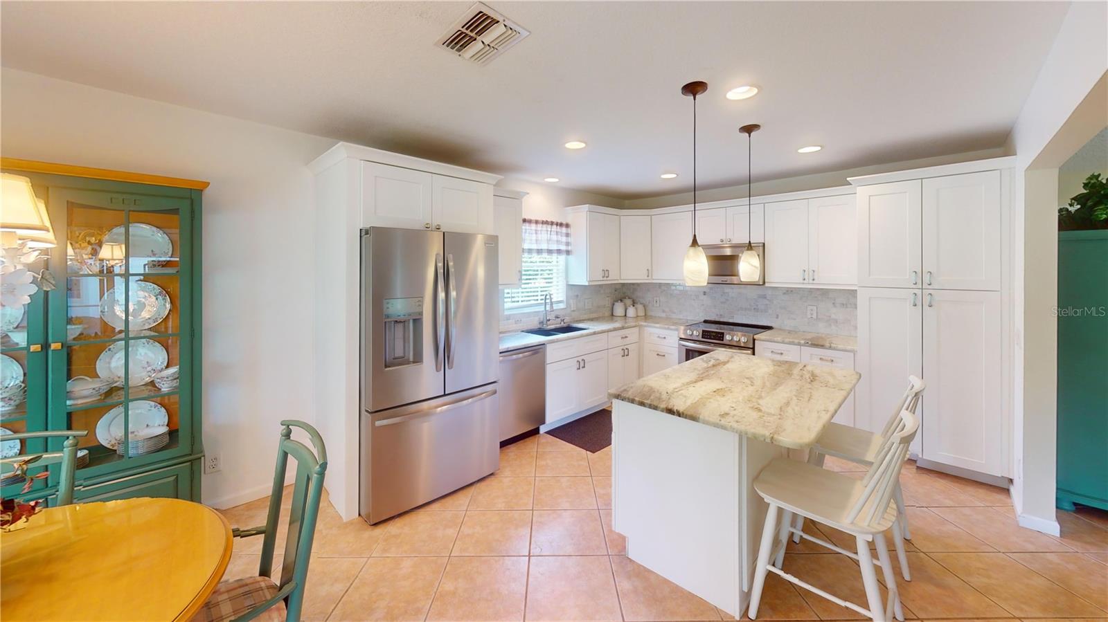 Image 14 of 40 For 399 Blue Springs Court 203