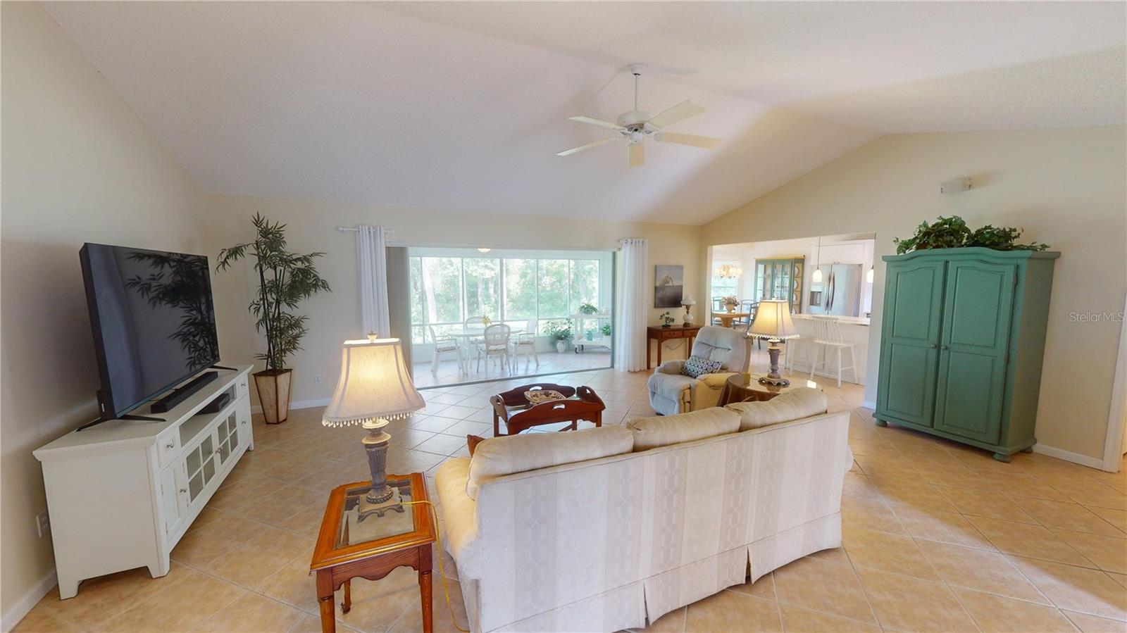 Image 8 of 40 For 399 Blue Springs Court 203
