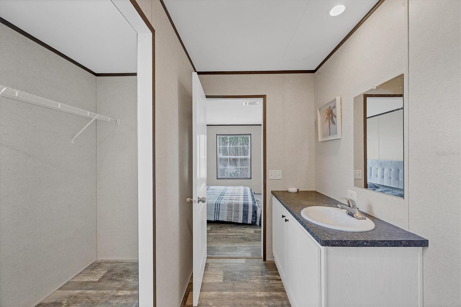 Image 18 of 50 For 7337 Desant Lane