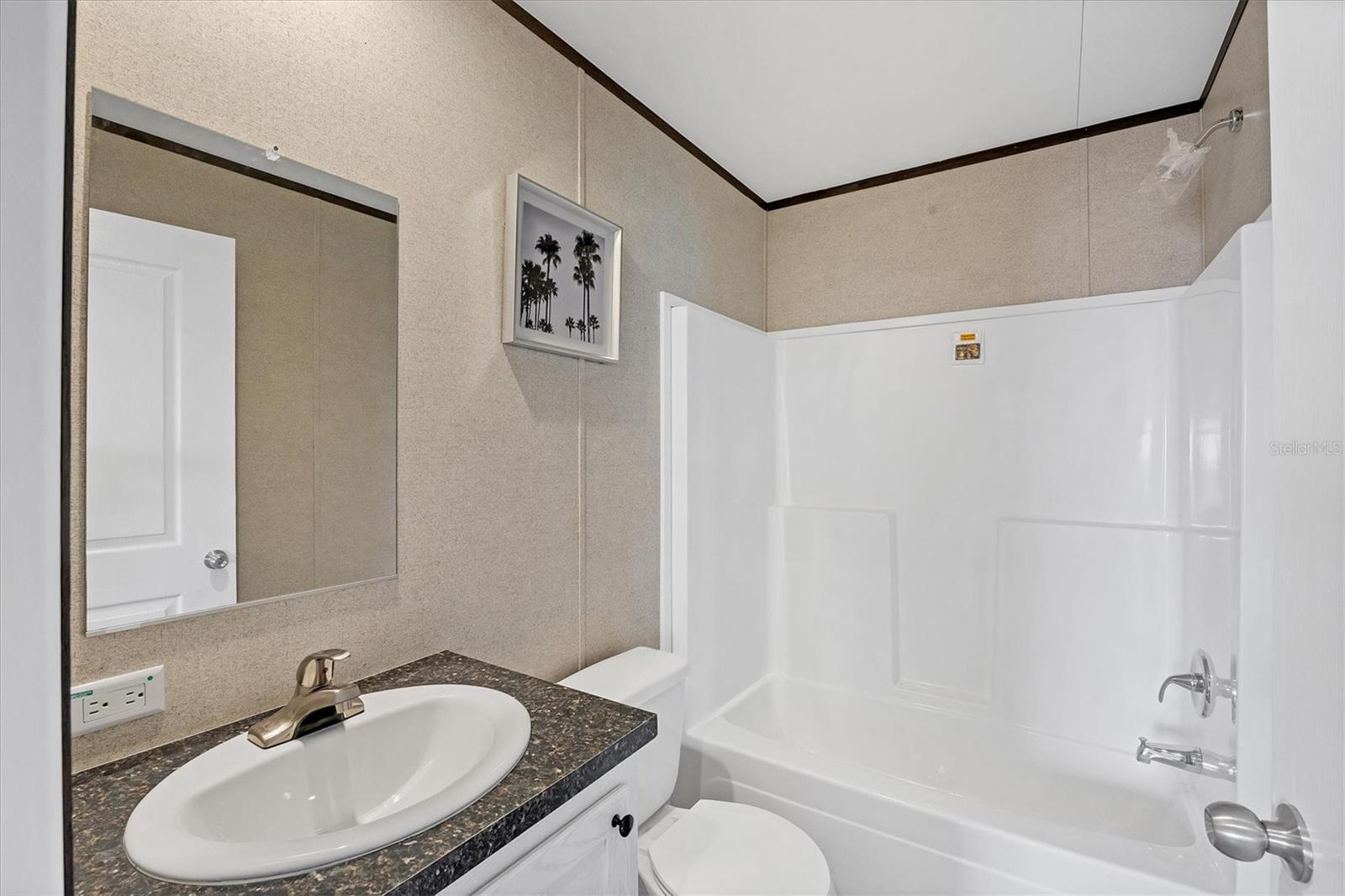 Image 23 of 50 For 7337 Desant Lane