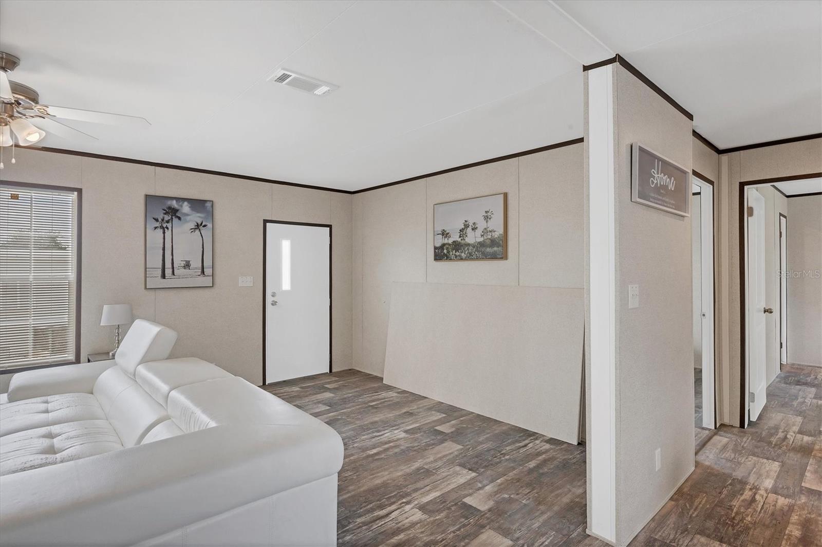 Image 4 of 50 For 7337 Desant Lane