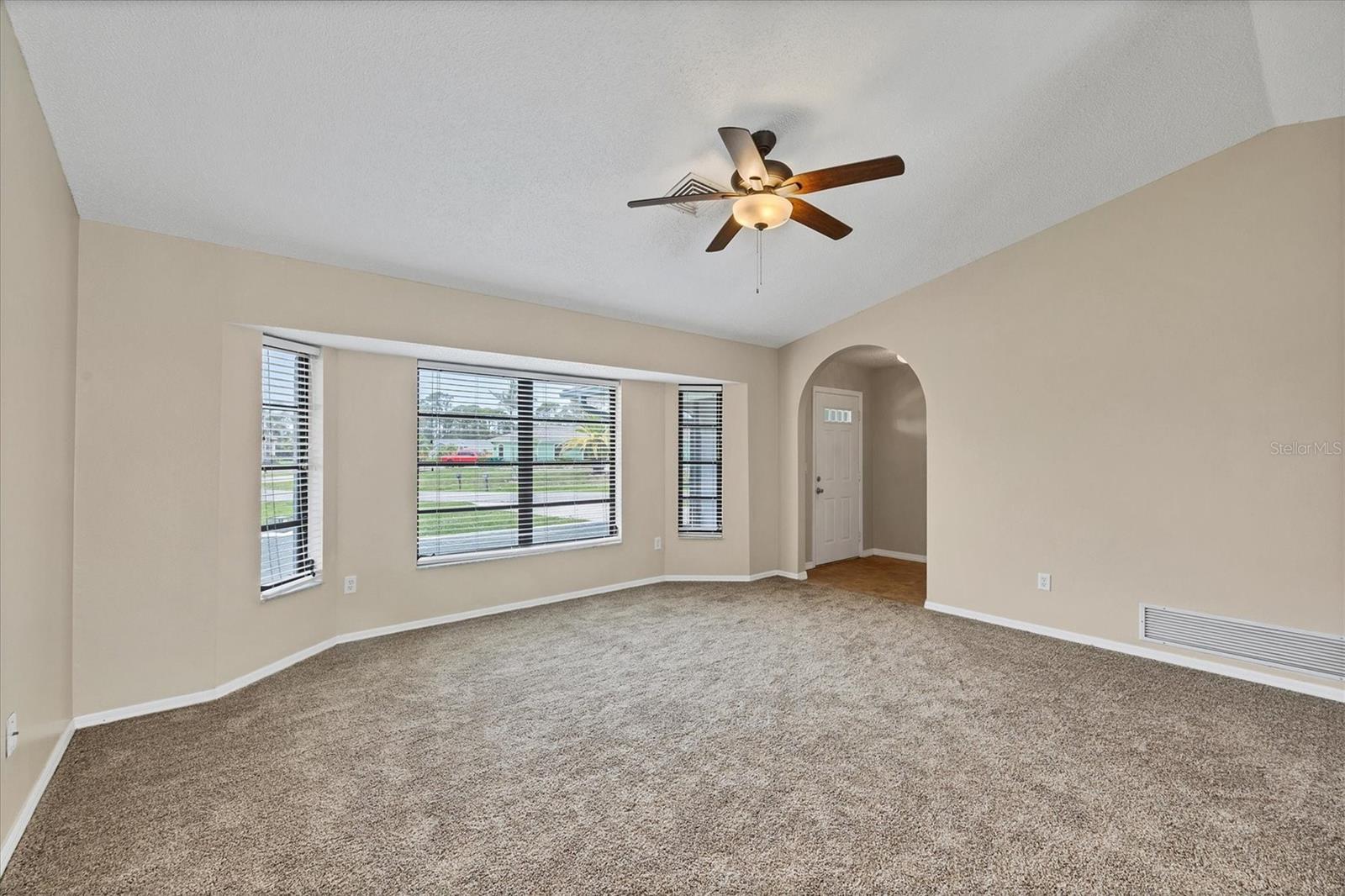 Image 13 of 51 For 5412 Ulysses Street