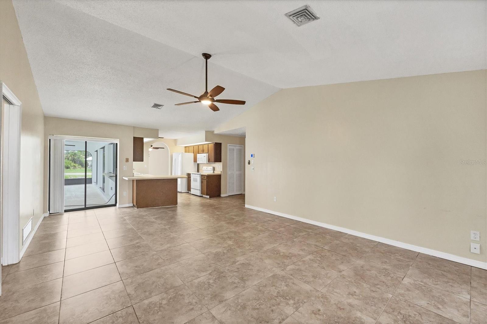 Image 18 of 51 For 5412 Ulysses Street