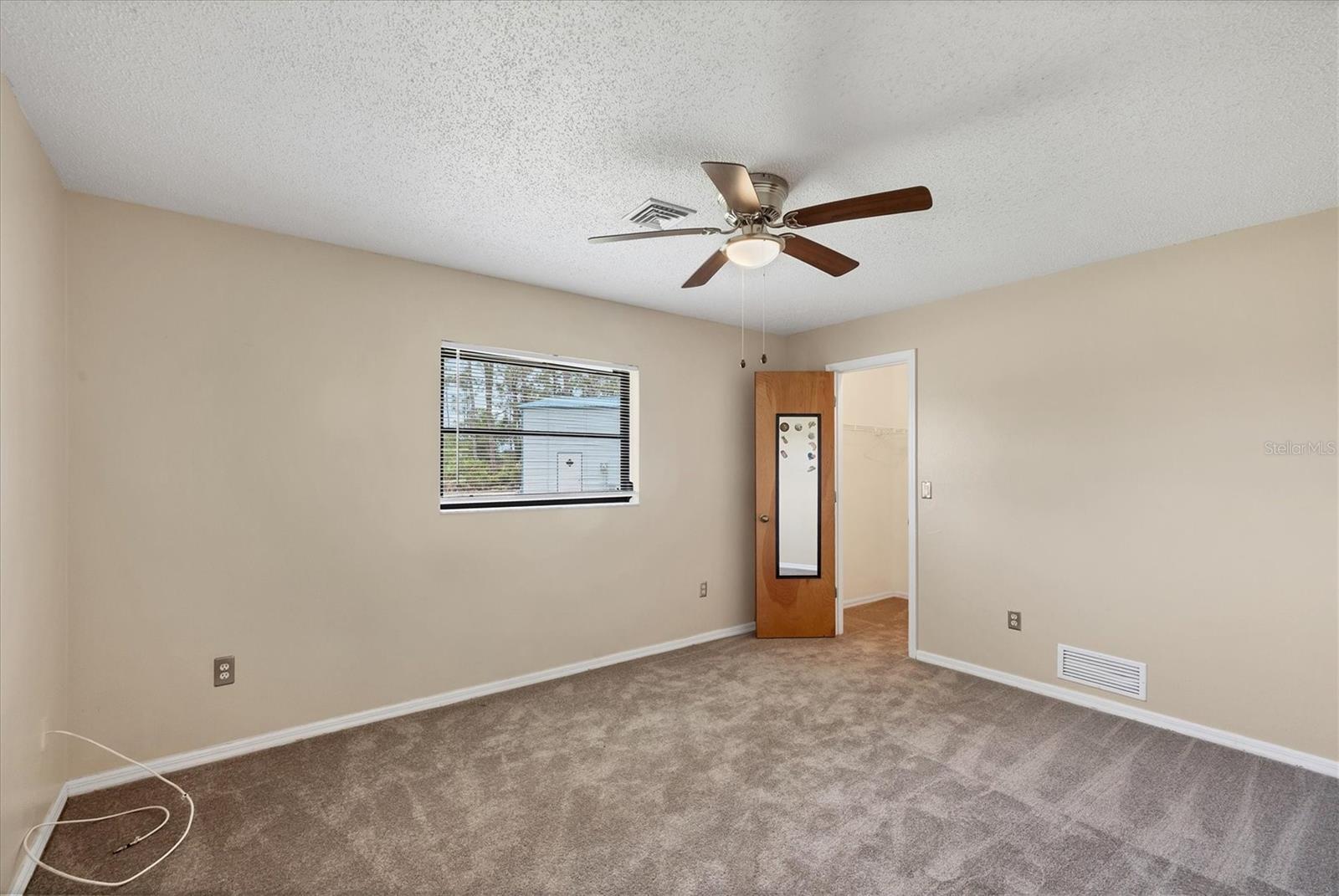 Image 22 of 51 For 5412 Ulysses Street