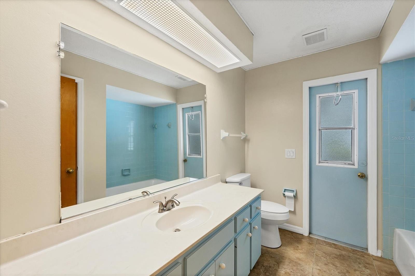 Image 23 of 51 For 5412 Ulysses Street