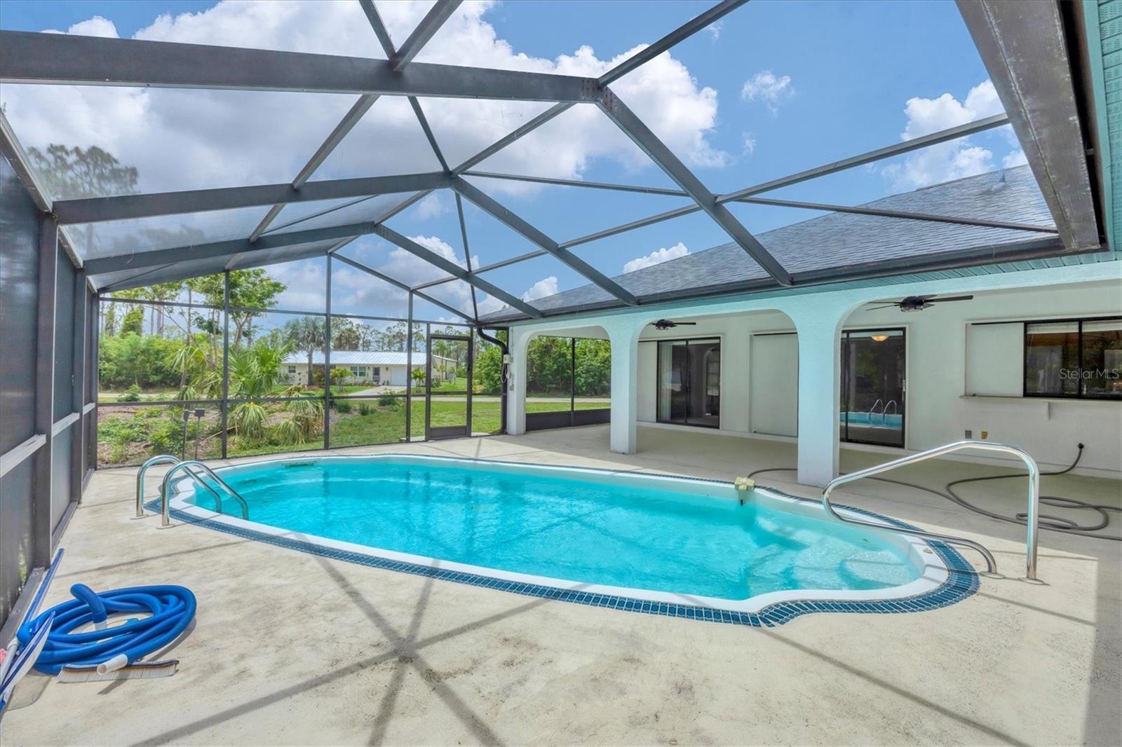 Image 28 of 51 For 5412 Ulysses Street