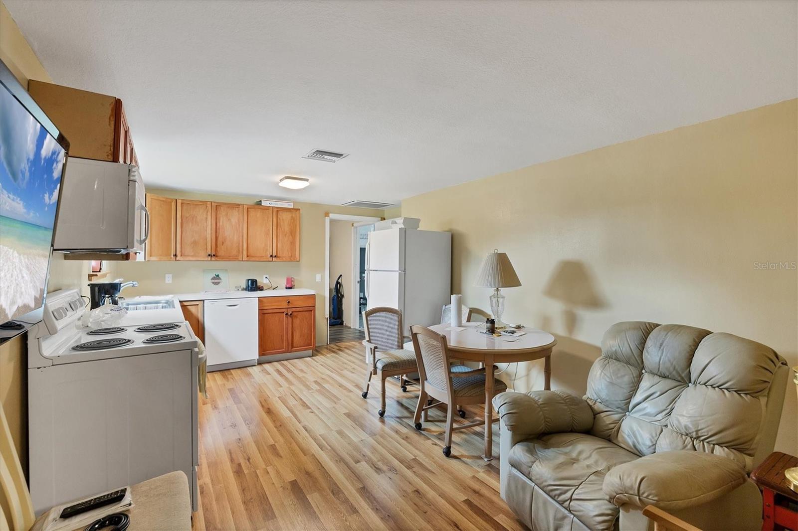 Image 35 of 51 For 5412 Ulysses Street