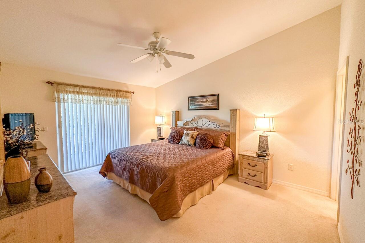 Image 14 of 47 For 9900 Fiddlers Green Circle 239