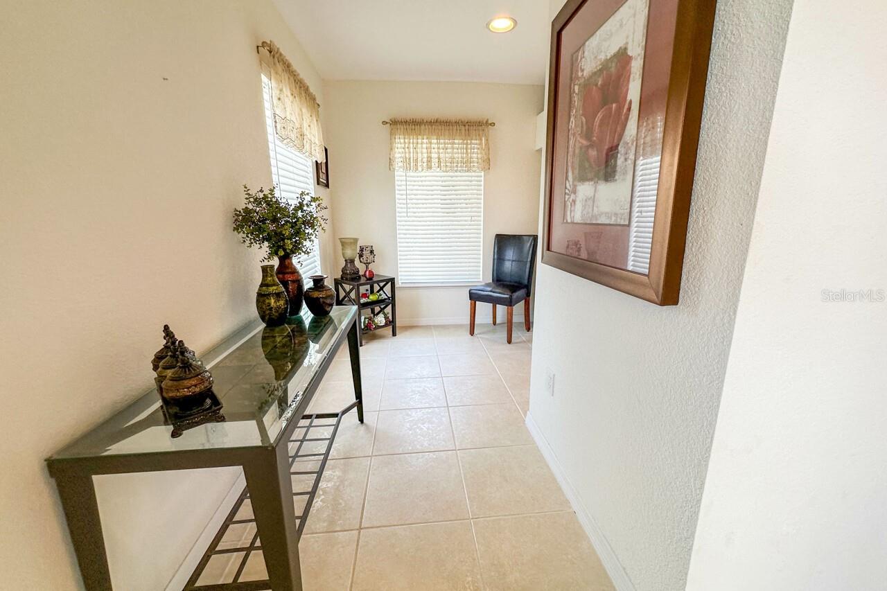 Image 33 of 47 For 9900 Fiddlers Green Circle 239
