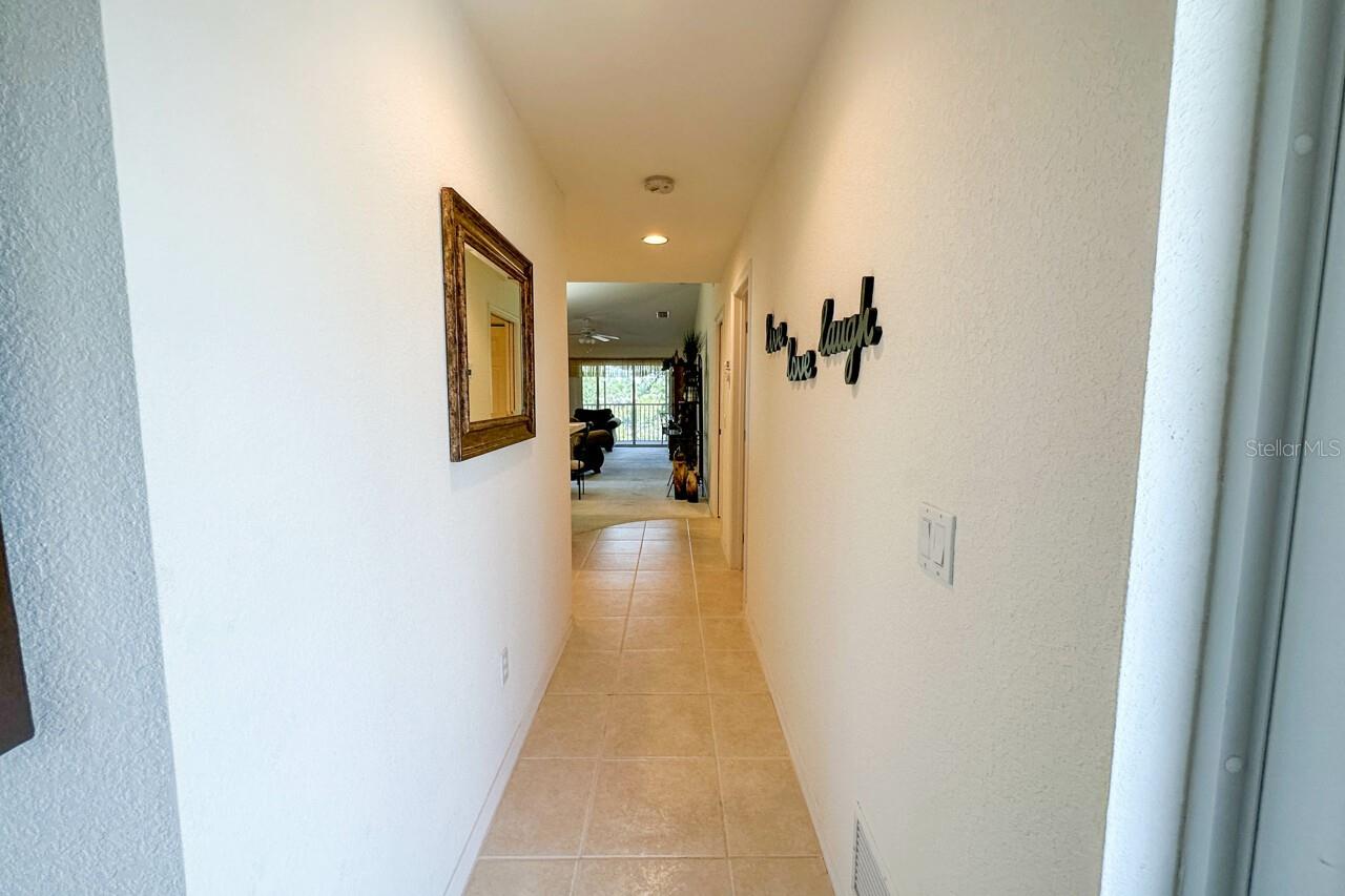 Image 34 of 47 For 9900 Fiddlers Green Circle 239
