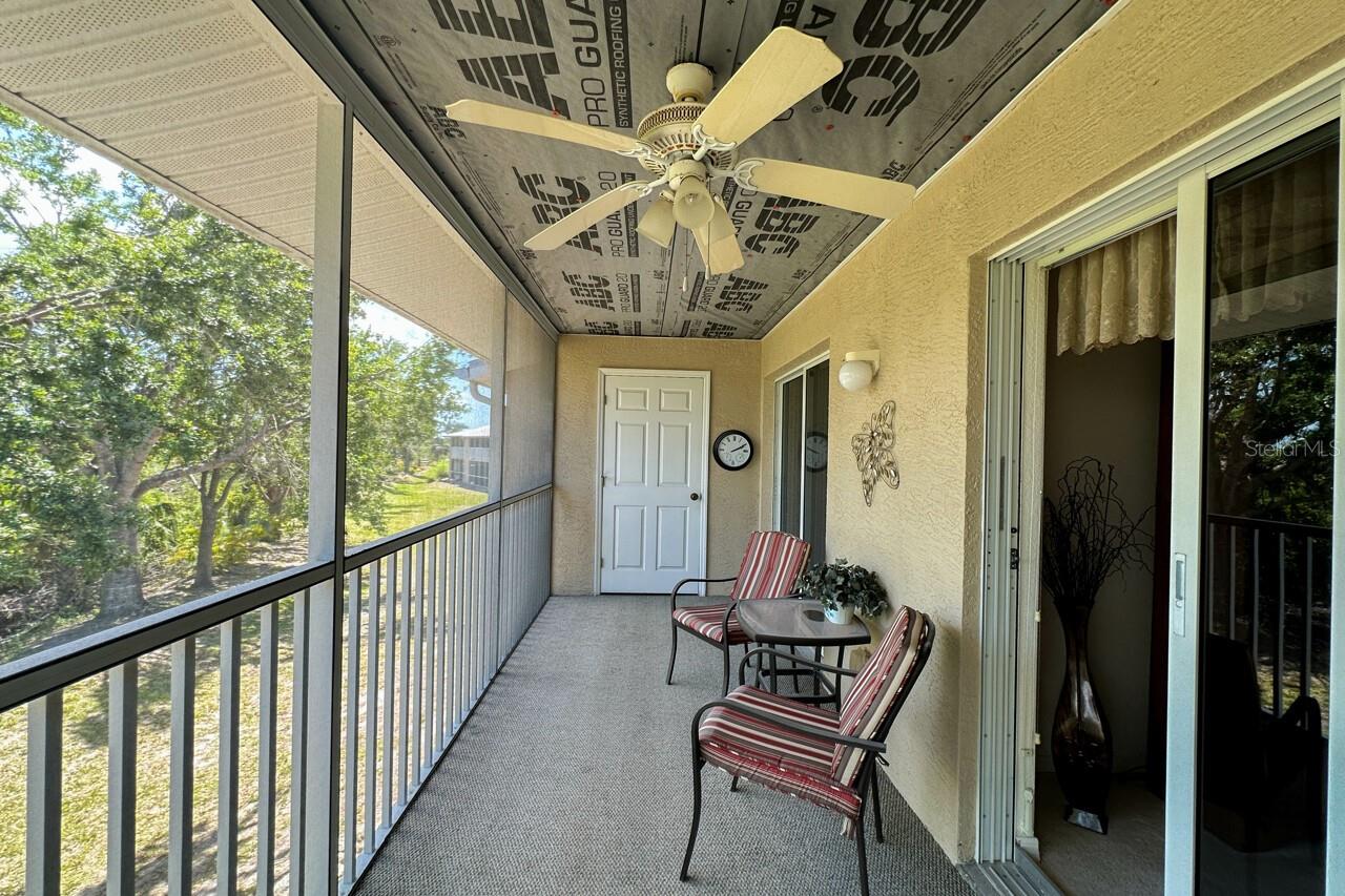 Image 37 of 47 For 9900 Fiddlers Green Circle 239