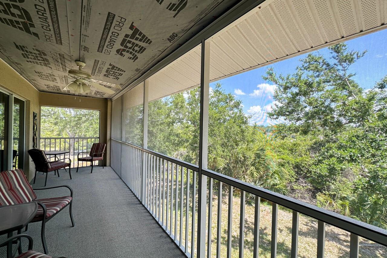 Image 39 of 47 For 9900 Fiddlers Green Circle 239