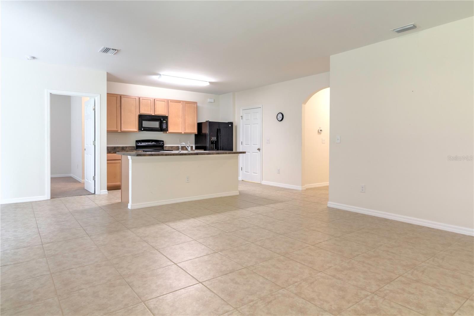Image 12 of 41 For 14343 Overlook Avenue