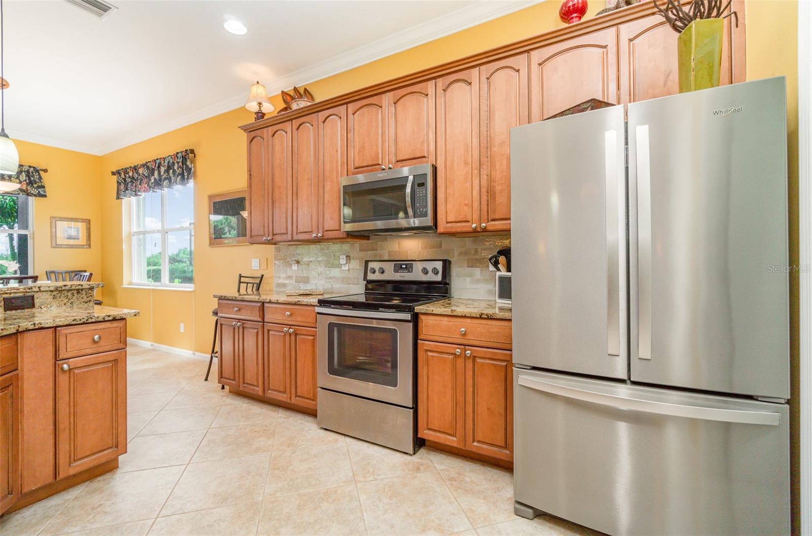 Image 10 of 62 For 13376 Golf Pointe Drive