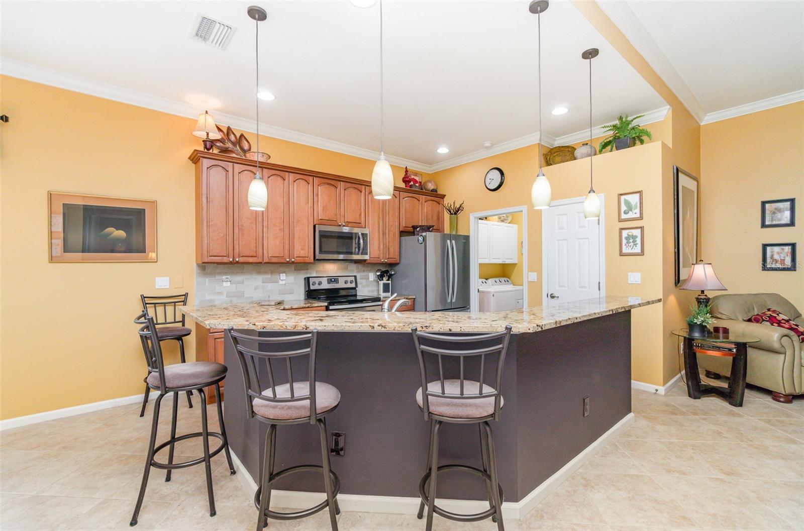 Image 11 of 62 For 13376 Golf Pointe Drive
