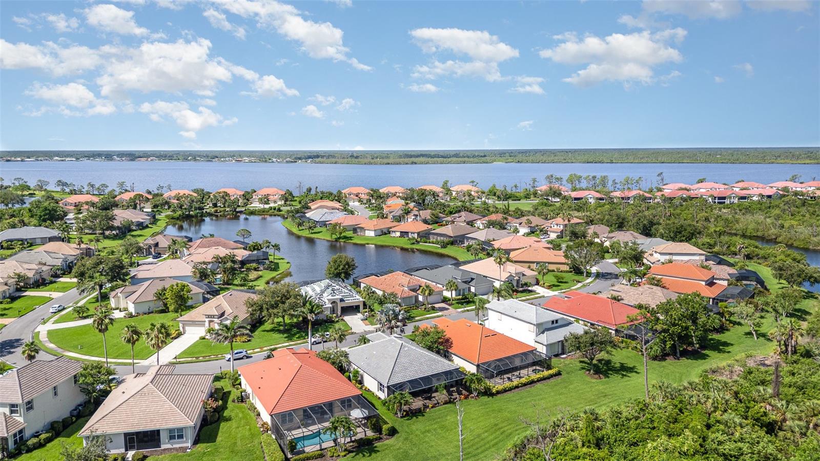 Image 32 of 62 For 13376 Golf Pointe Drive