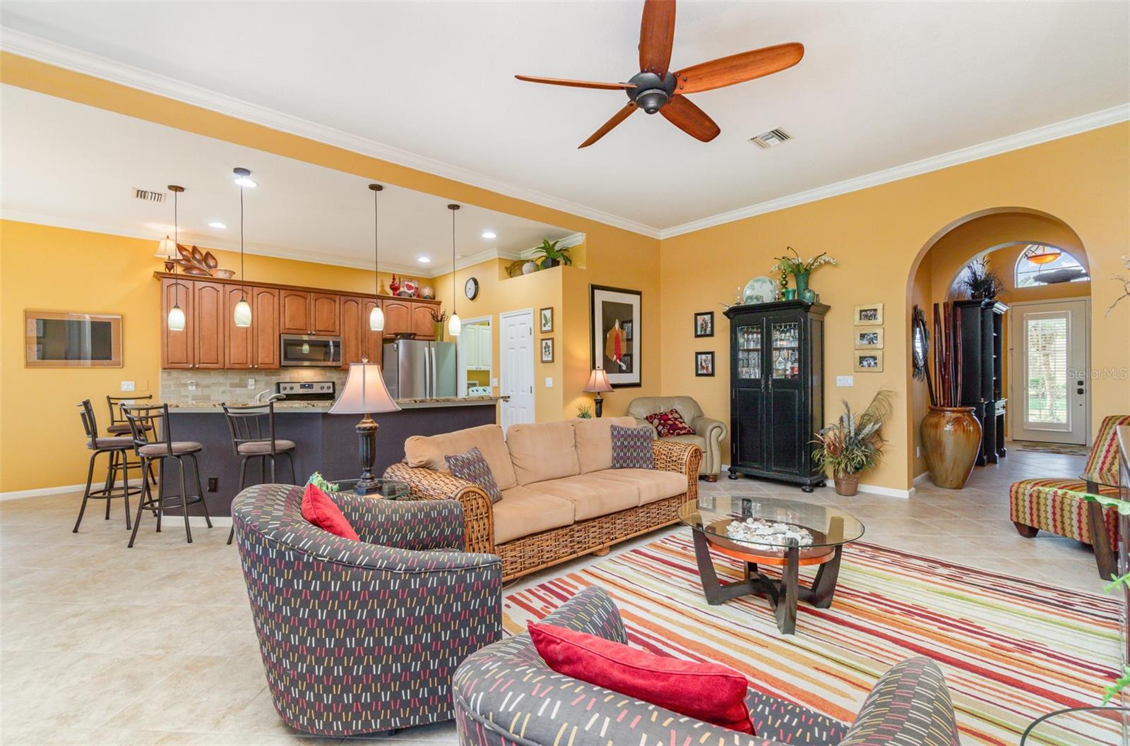 Image 5 of 62 For 13376 Golf Pointe Drive
