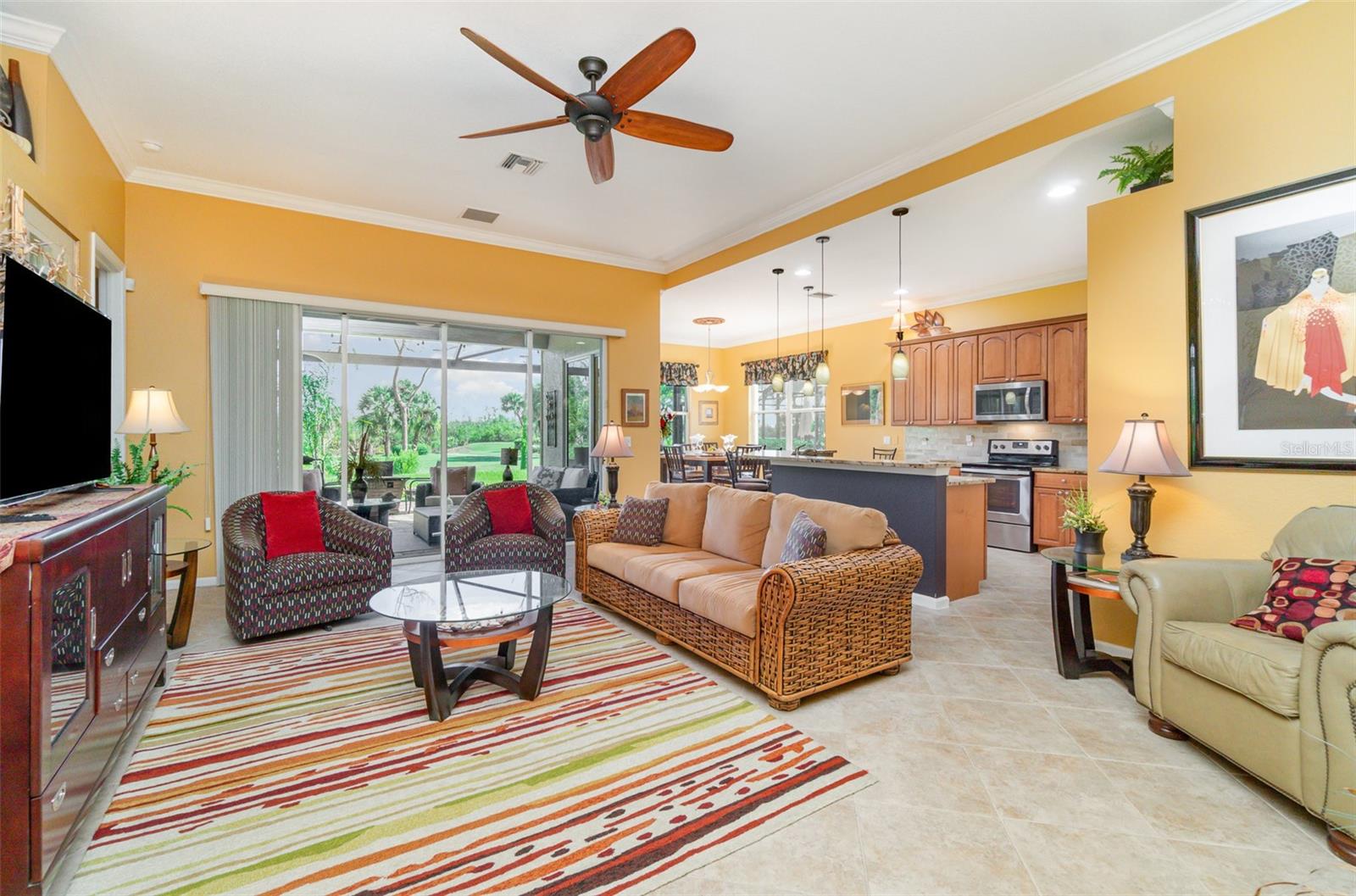 Image 7 of 62 For 13376 Golf Pointe Drive