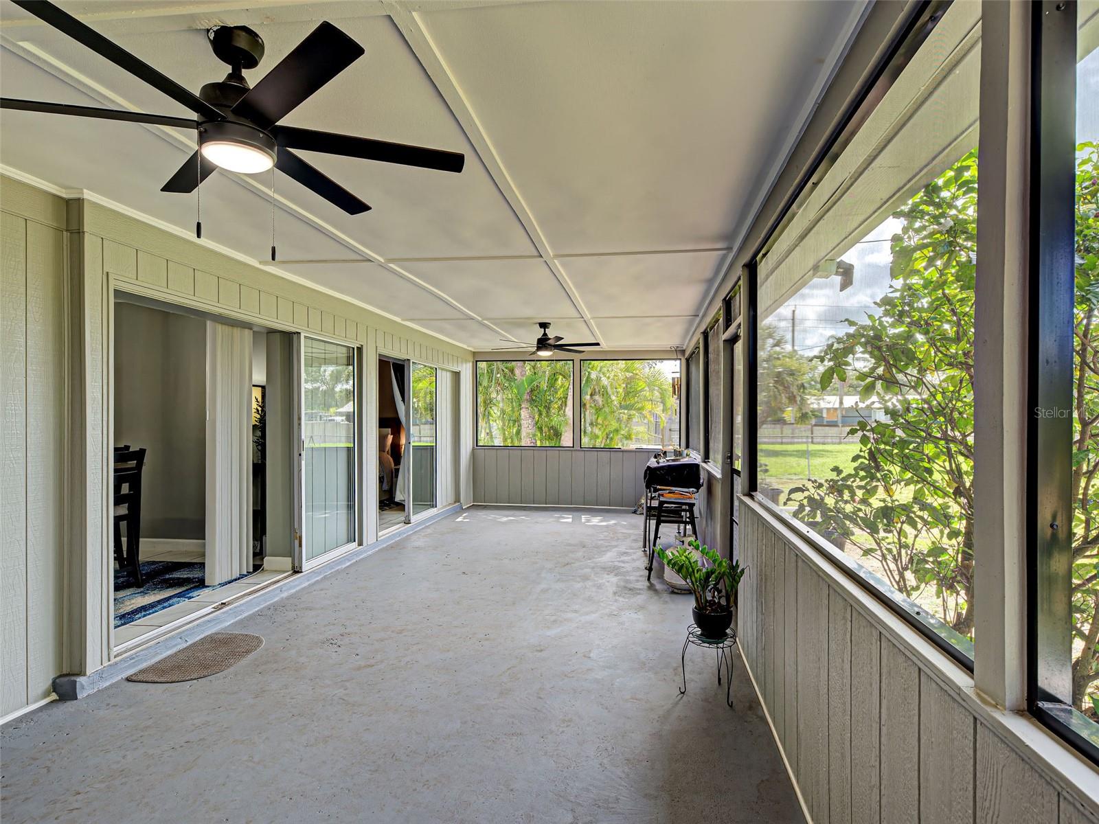 Image 32 of 45 For 21519 Fairway Ave