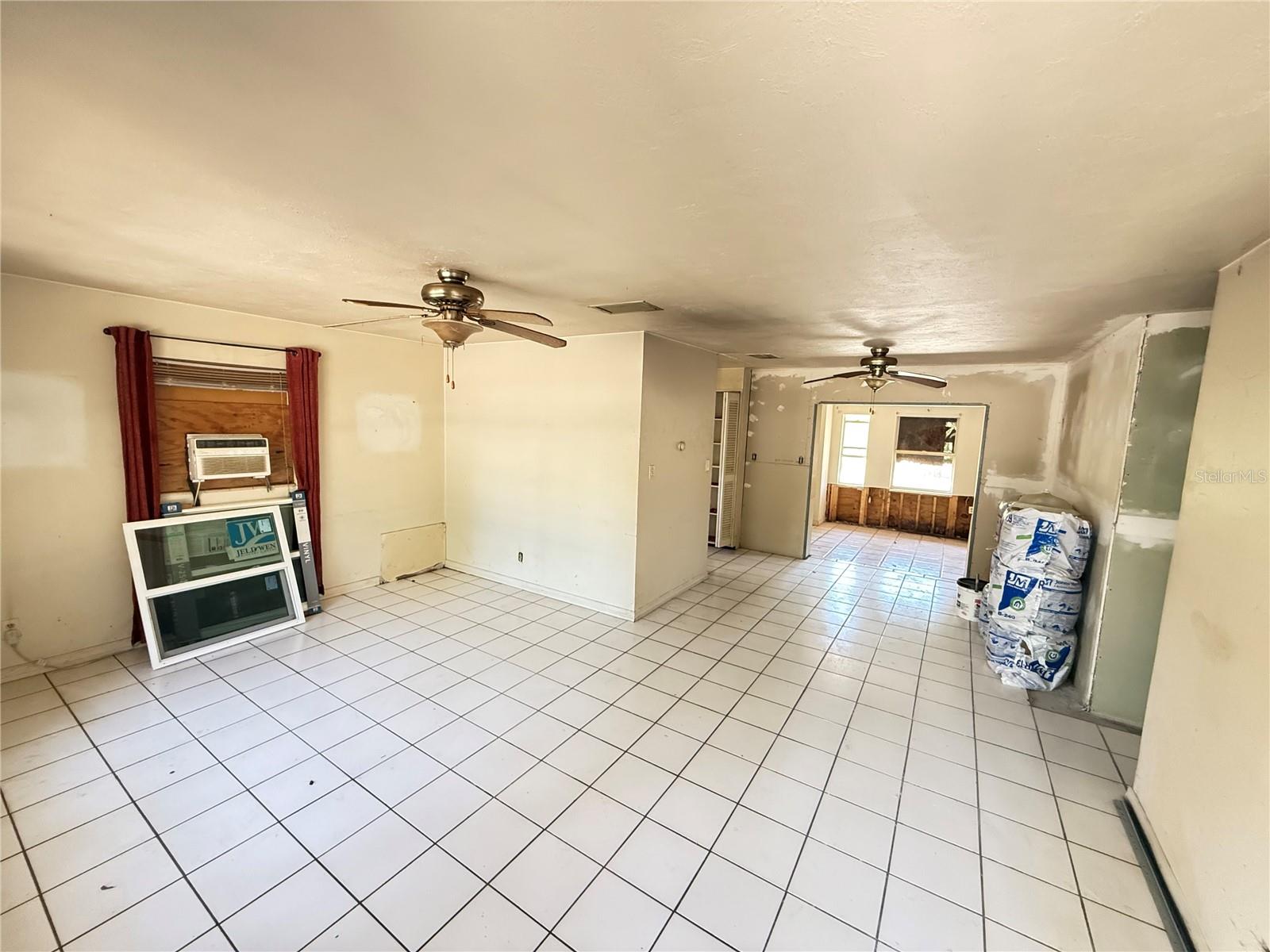 Image 4 of 6 For 3810 Gopher Street