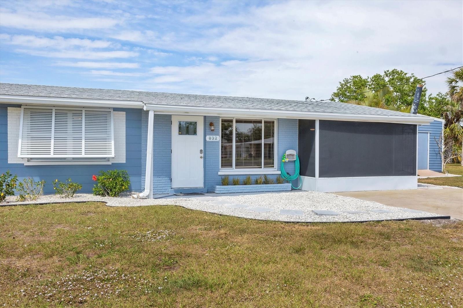 Image 5 of 37 For 832 4th Street