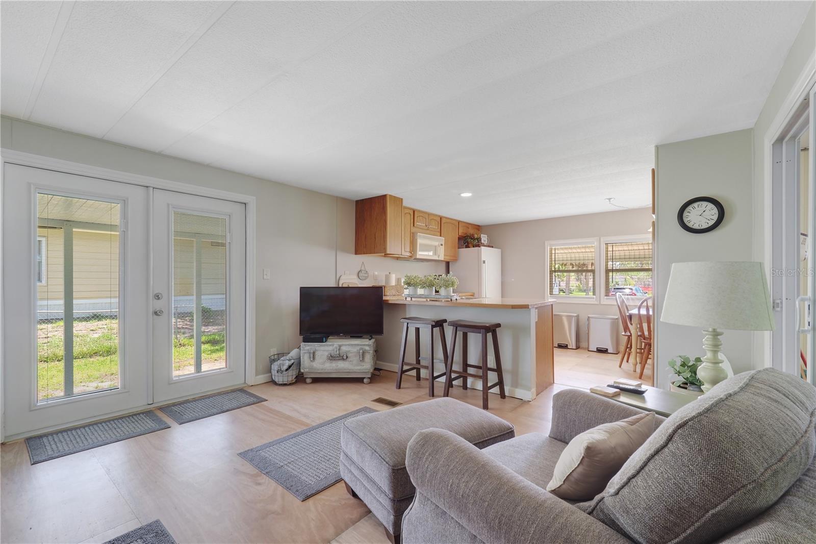 Image 12 of 31 For 8224 Pinetree Lane
