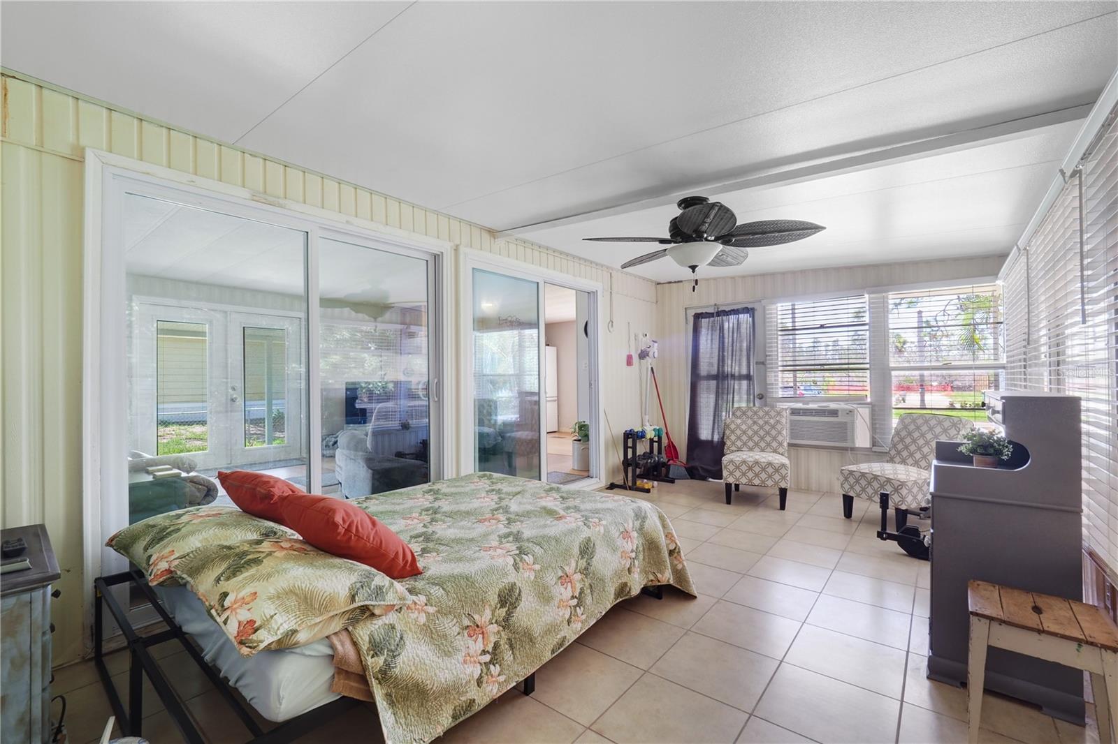 Image 18 of 31 For 8224 Pinetree Lane