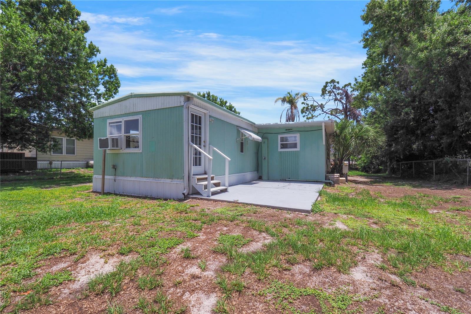 Image 27 of 31 For 8224 Pinetree Lane