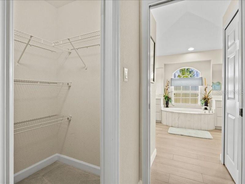 Image 29 of 72 For 23 Pine Valley Court