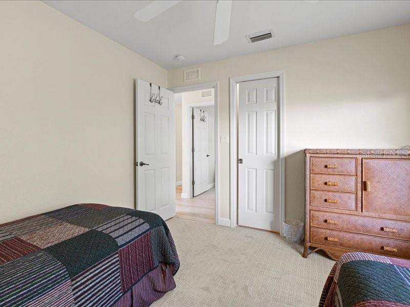 Image 41 of 72 For 23 Pine Valley Court