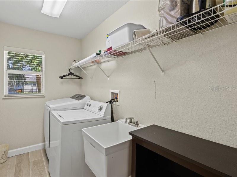 Image 44 of 72 For 23 Pine Valley Court