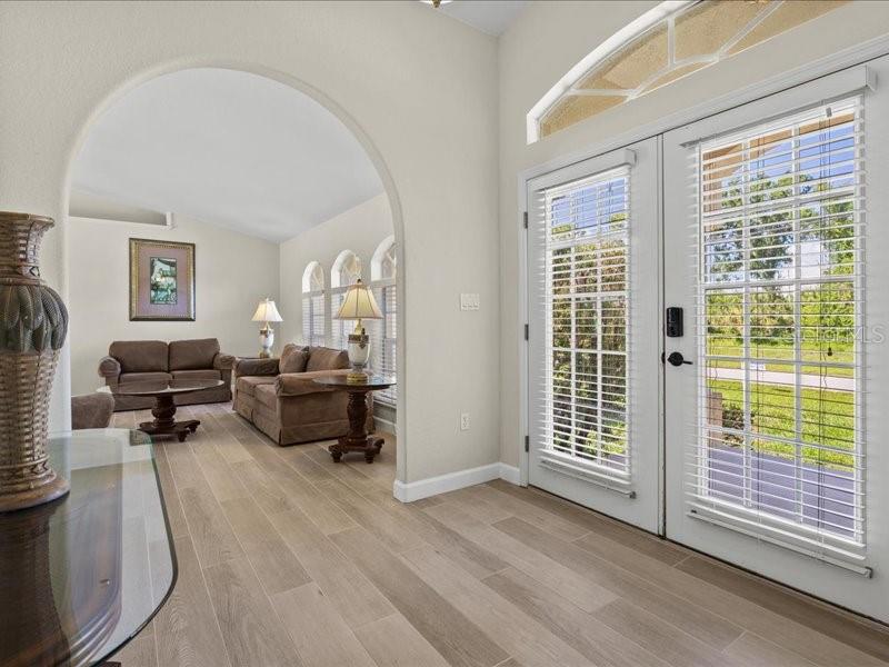 Image 7 of 72 For 23 Pine Valley Court