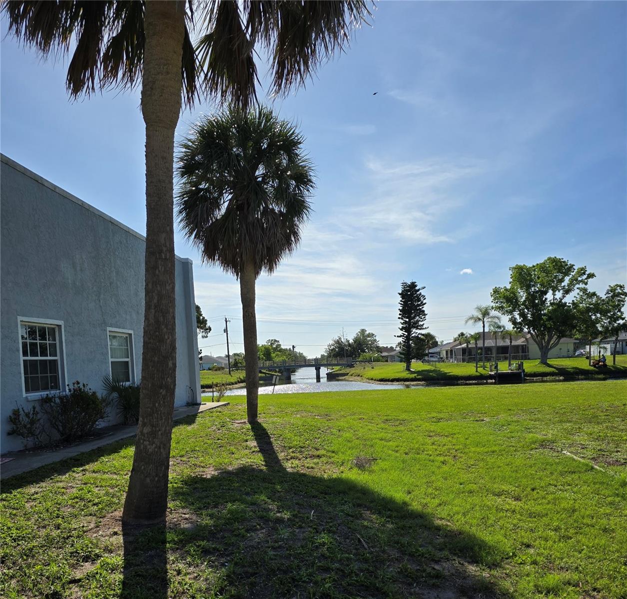 Image 2 of 6 For 214 Boundary Boulevard B
